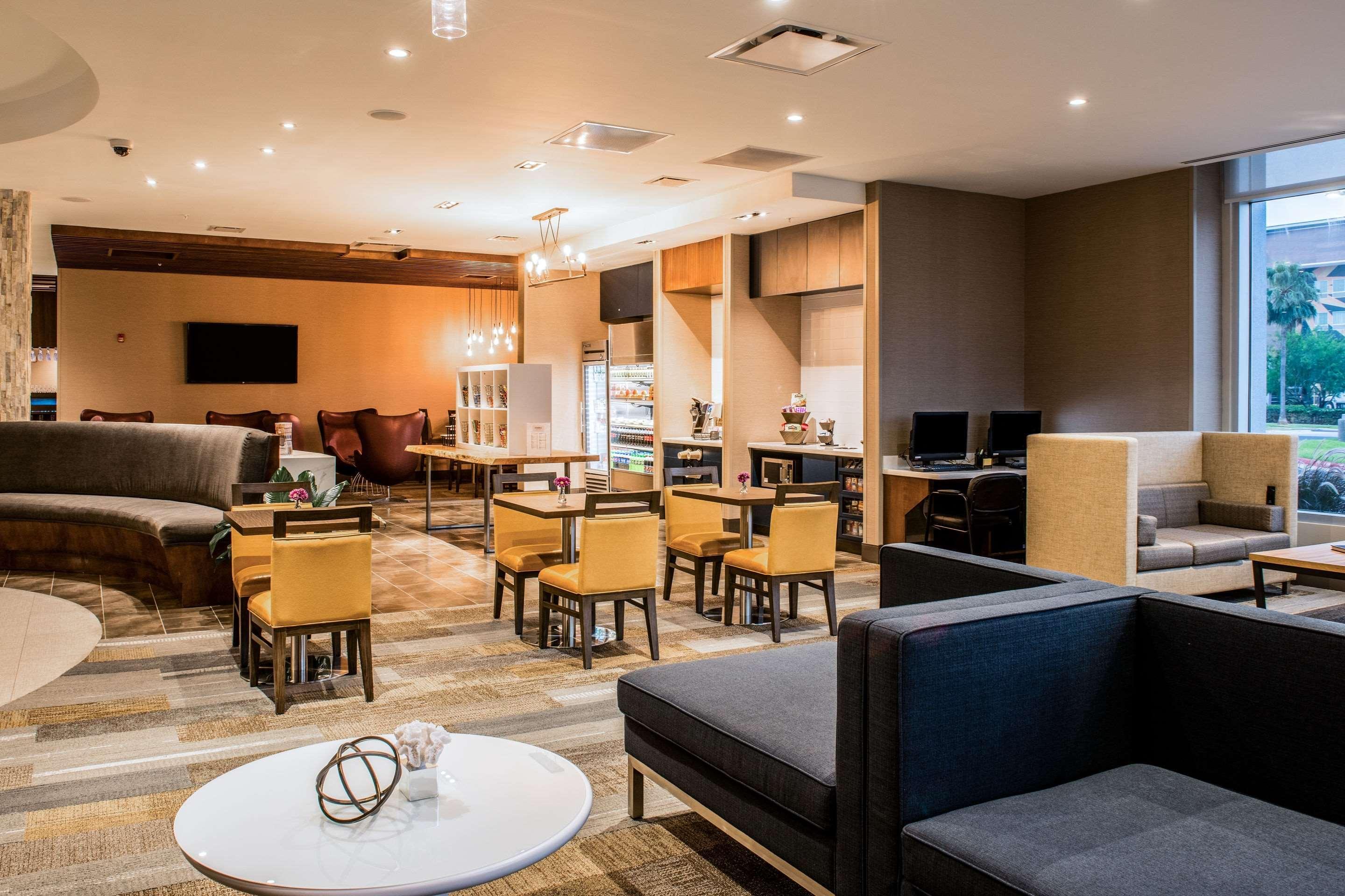 Cambria Hotel Mcallen Convention Center Екстер'єр фото