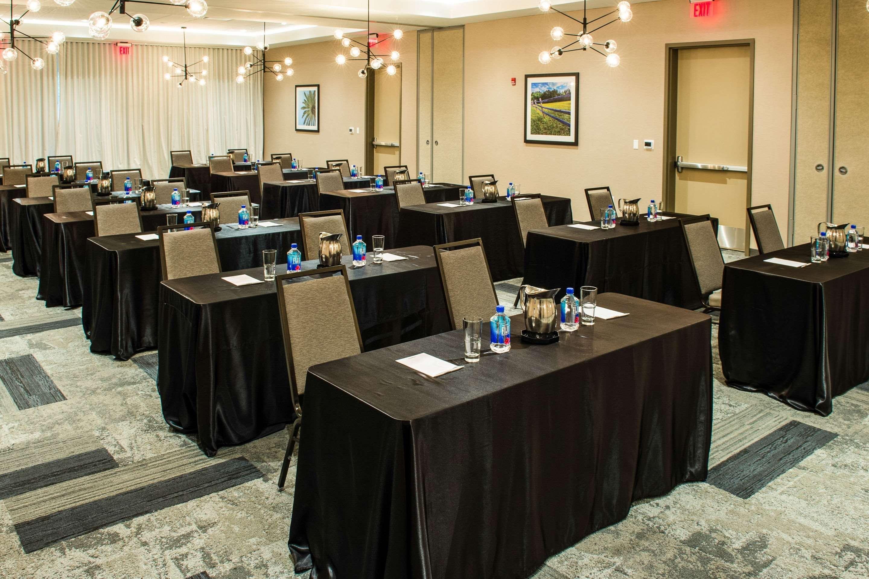 Cambria Hotel Mcallen Convention Center Екстер'єр фото